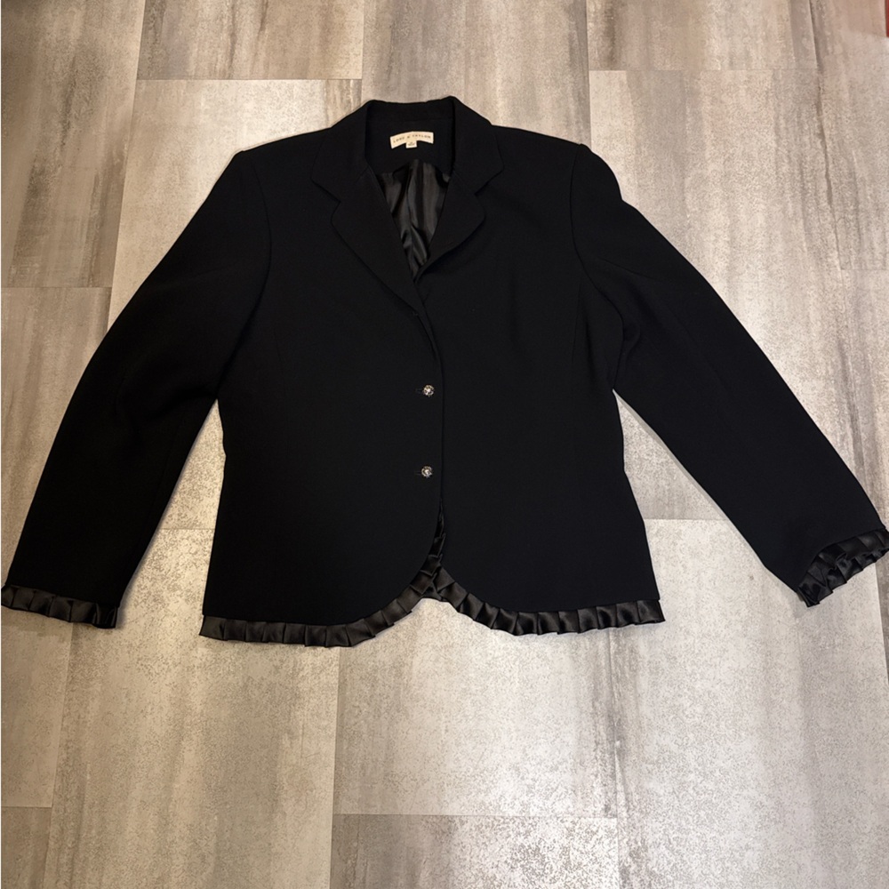 Lord & Taylor Classic Black Blazer - Picture 2 of 10